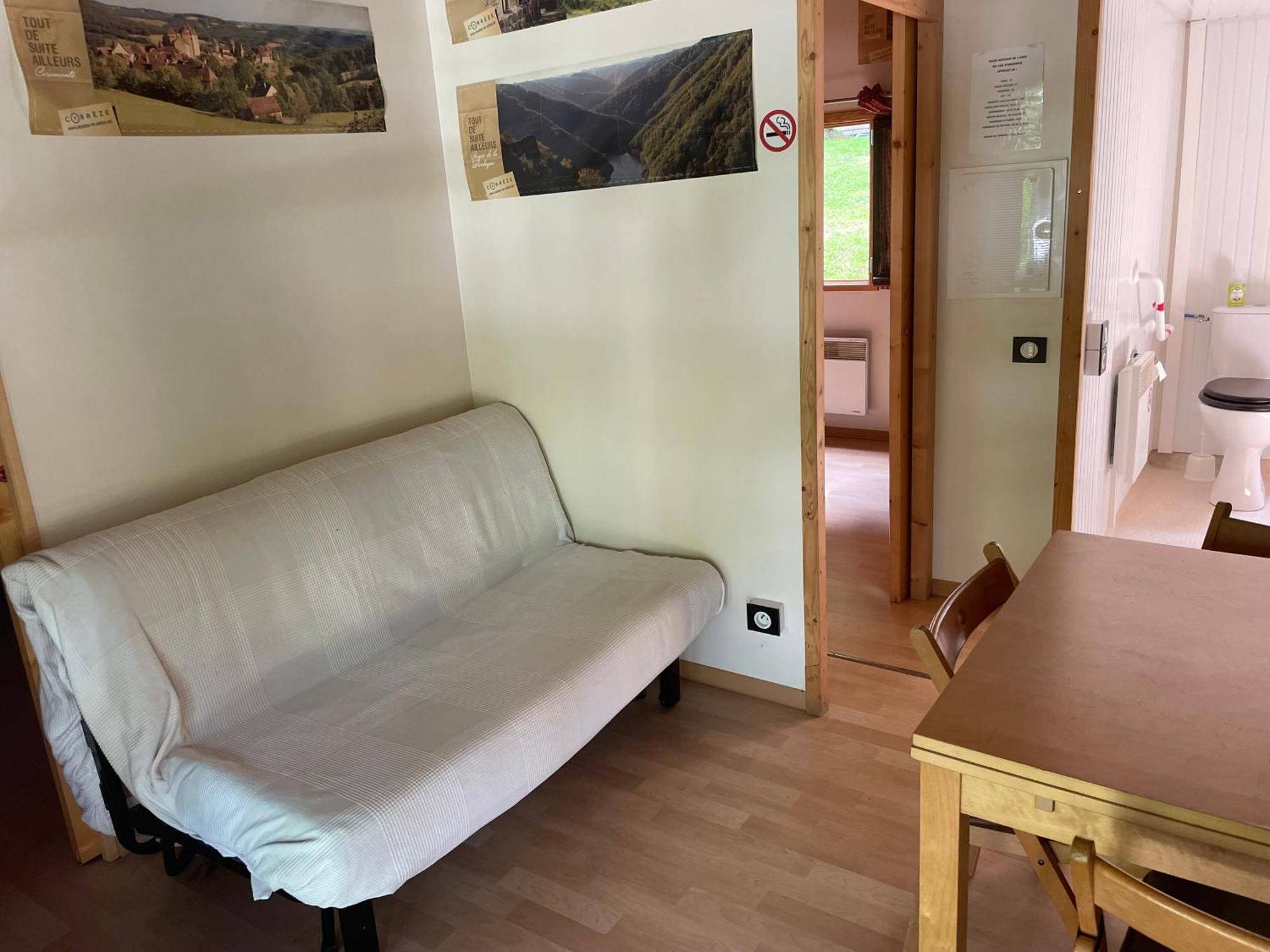 Camping Les Etoiles Saint-Sornin-Lavolps Exterior foto
