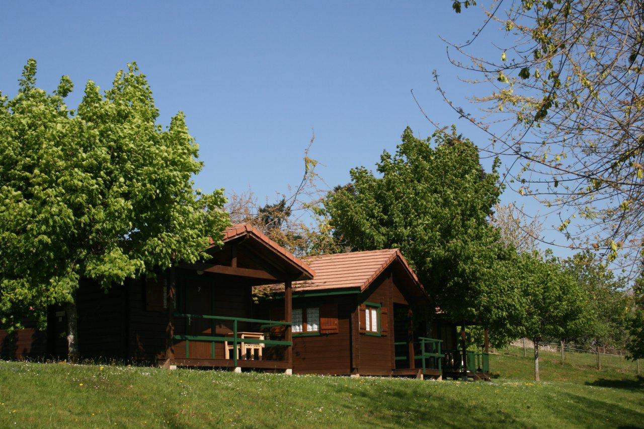 Camping Les Etoiles Saint-Sornin-Lavolps Exterior foto